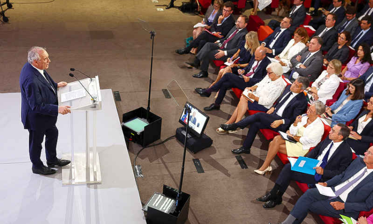 French government risks collapse with  budget confidence vote in September